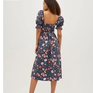 Hill House Ophelia Dress Size Small in Navy Peony Bouquet cotton Sateen